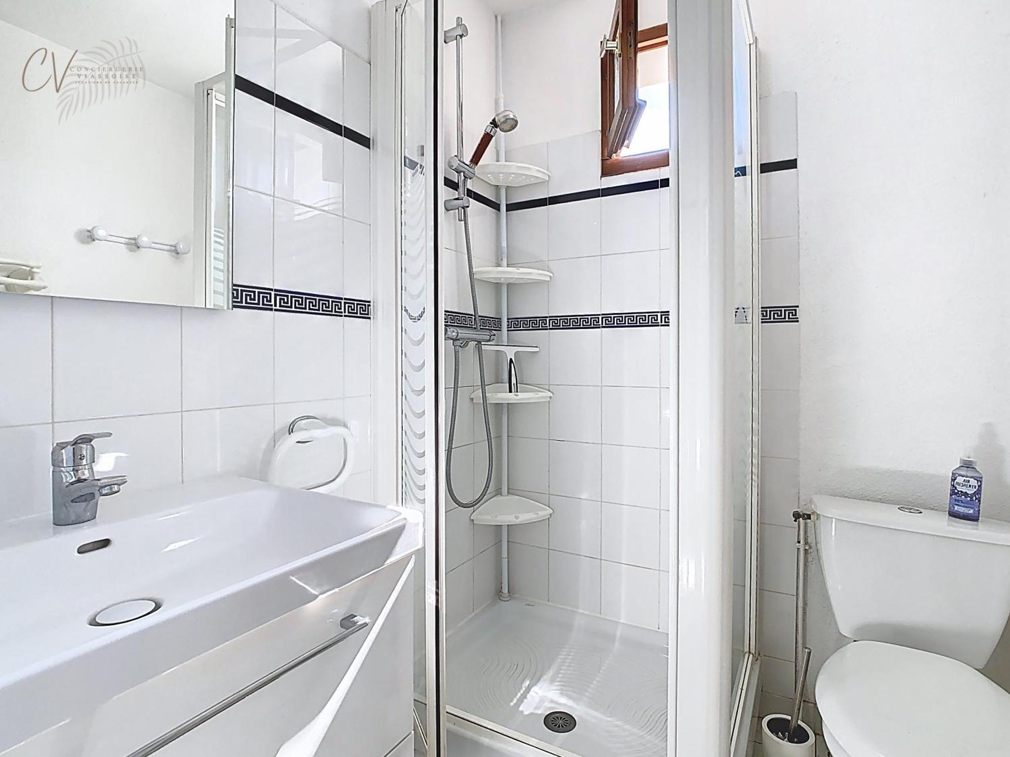 Petit Coin De Paradis Dans Residence Avec Piscine Vias Ngoại thất bức ảnh