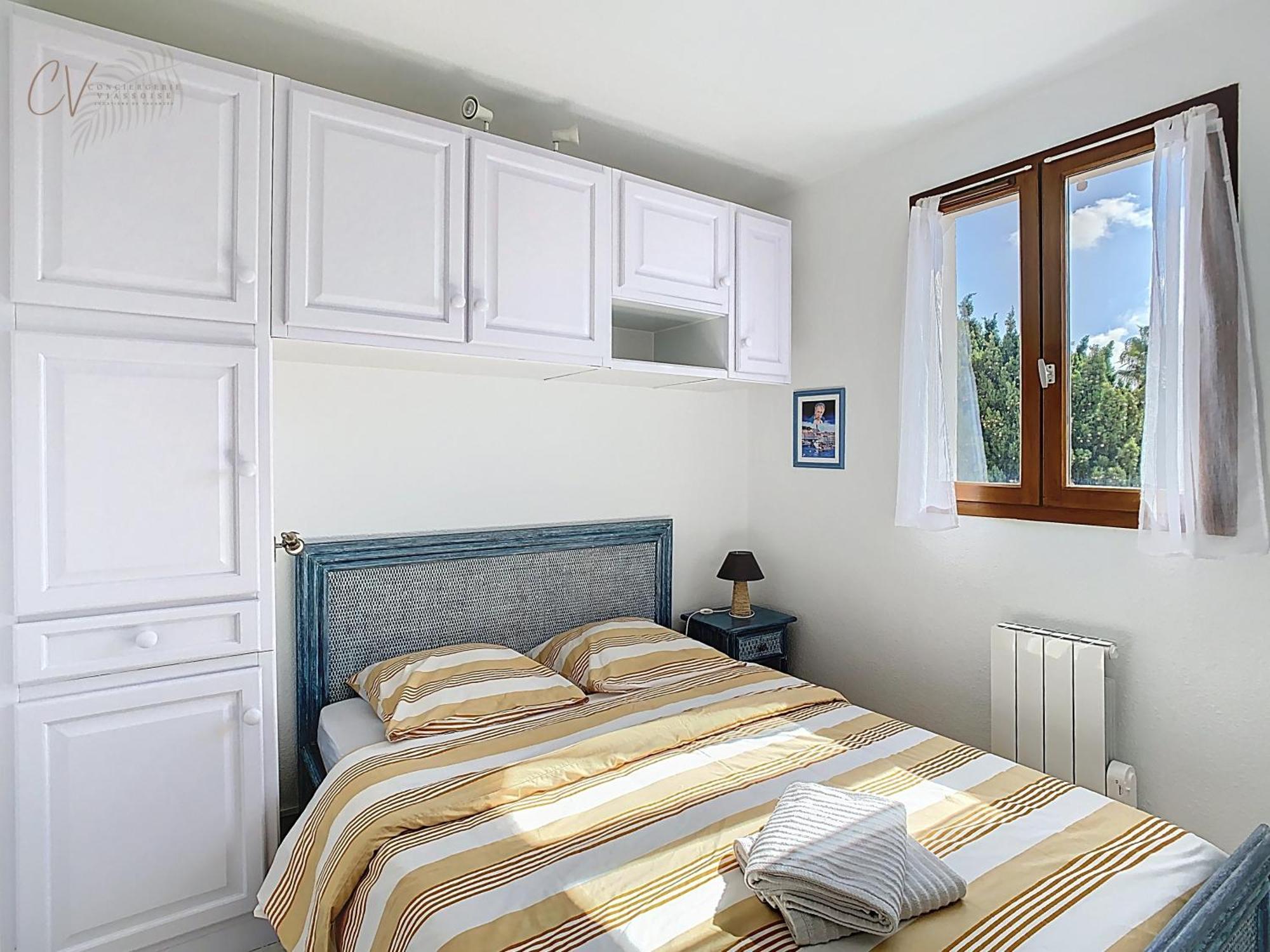 Petit Coin De Paradis Dans Residence Avec Piscine Vias Ngoại thất bức ảnh
